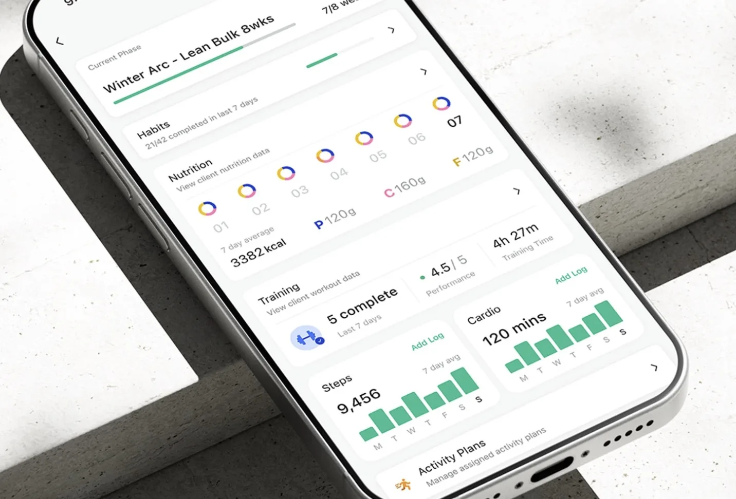 Coaching app — training plan and nutrition tracking